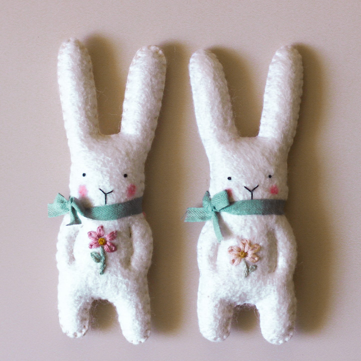 Workshop * Felt Mini Bunny & Carrot Bed