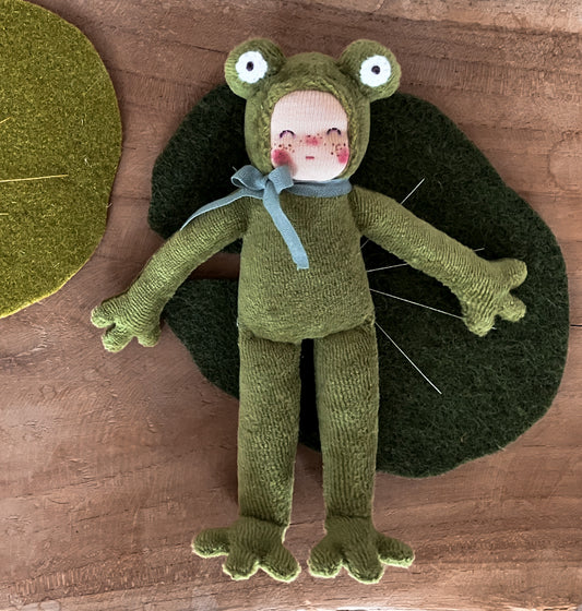 Workshop * Frog doll