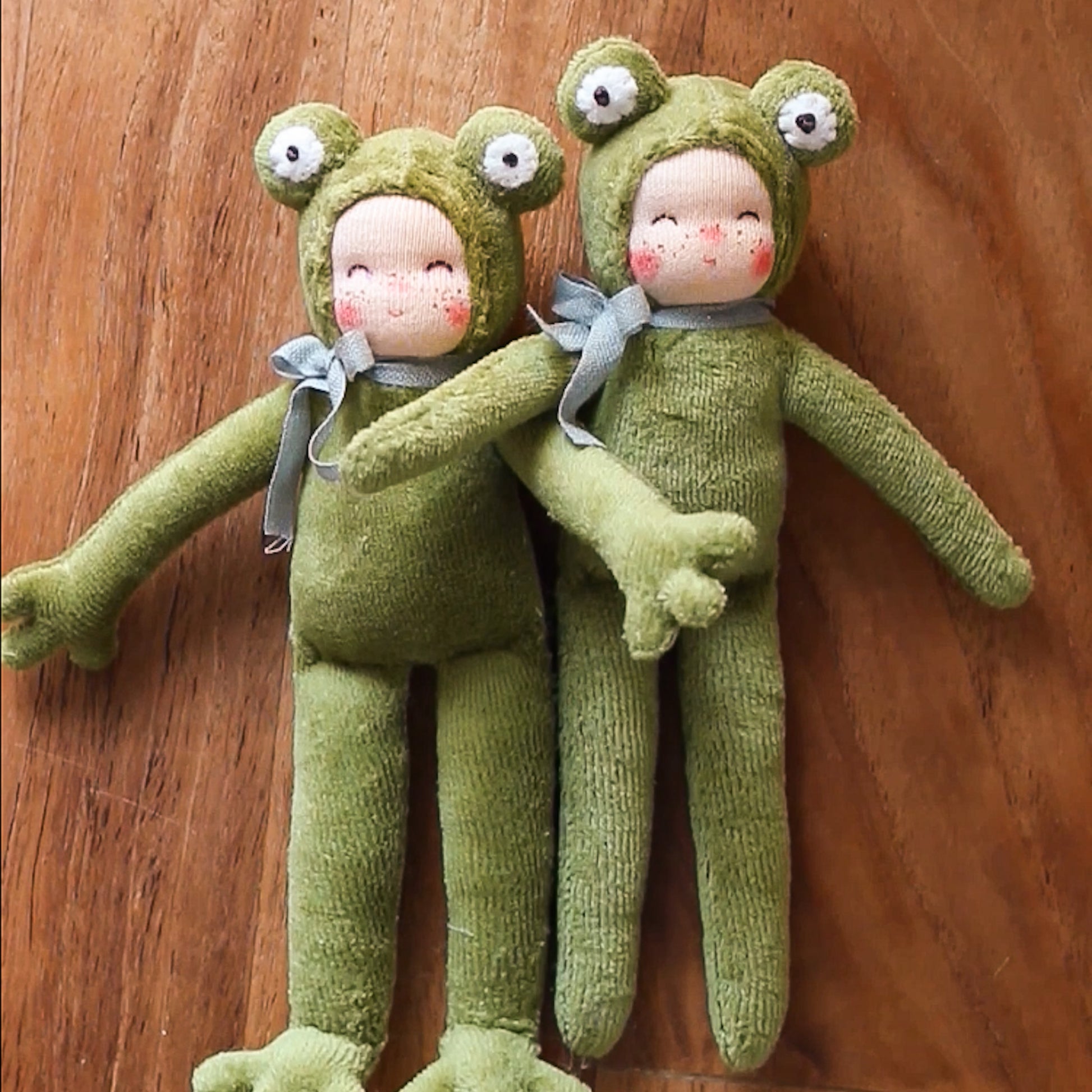 Workshop * Frog doll