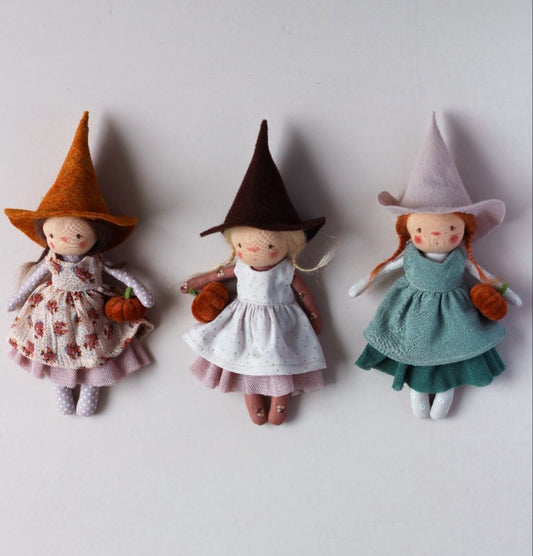 Online course *  The Witch Waldorf Doll